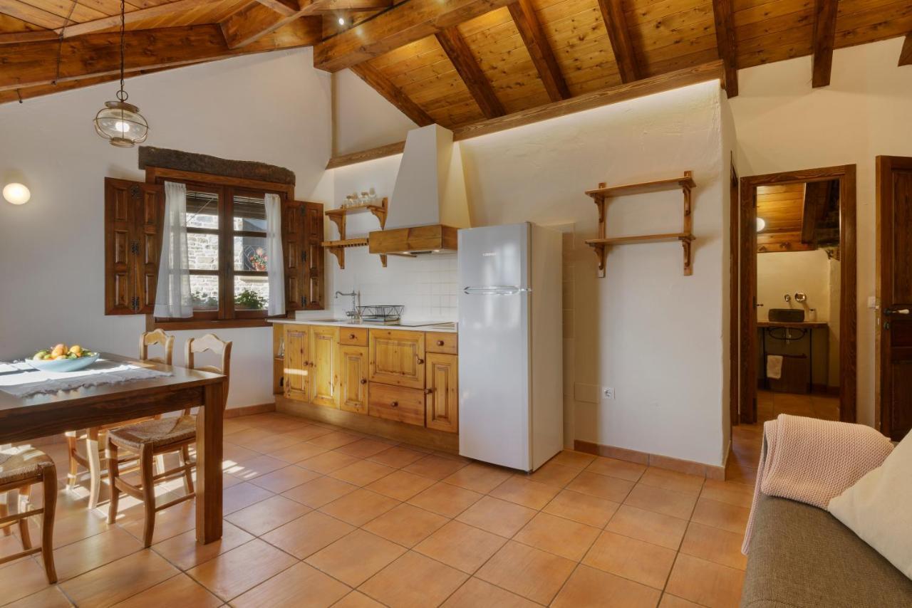 Os Ormos Casa Rural - Apartamentos - Habitaciones Espuéndolas Kültér fotó